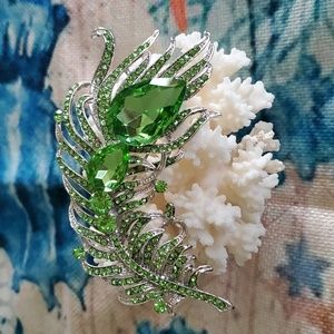Vintage Green Rhinestone Peacock Feather Brooch/Pendant